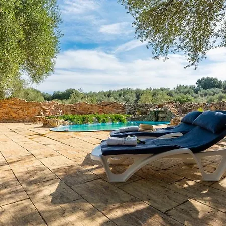 Casa De Piedra La Laguna De Tiscar By Ruralidays Feriehus